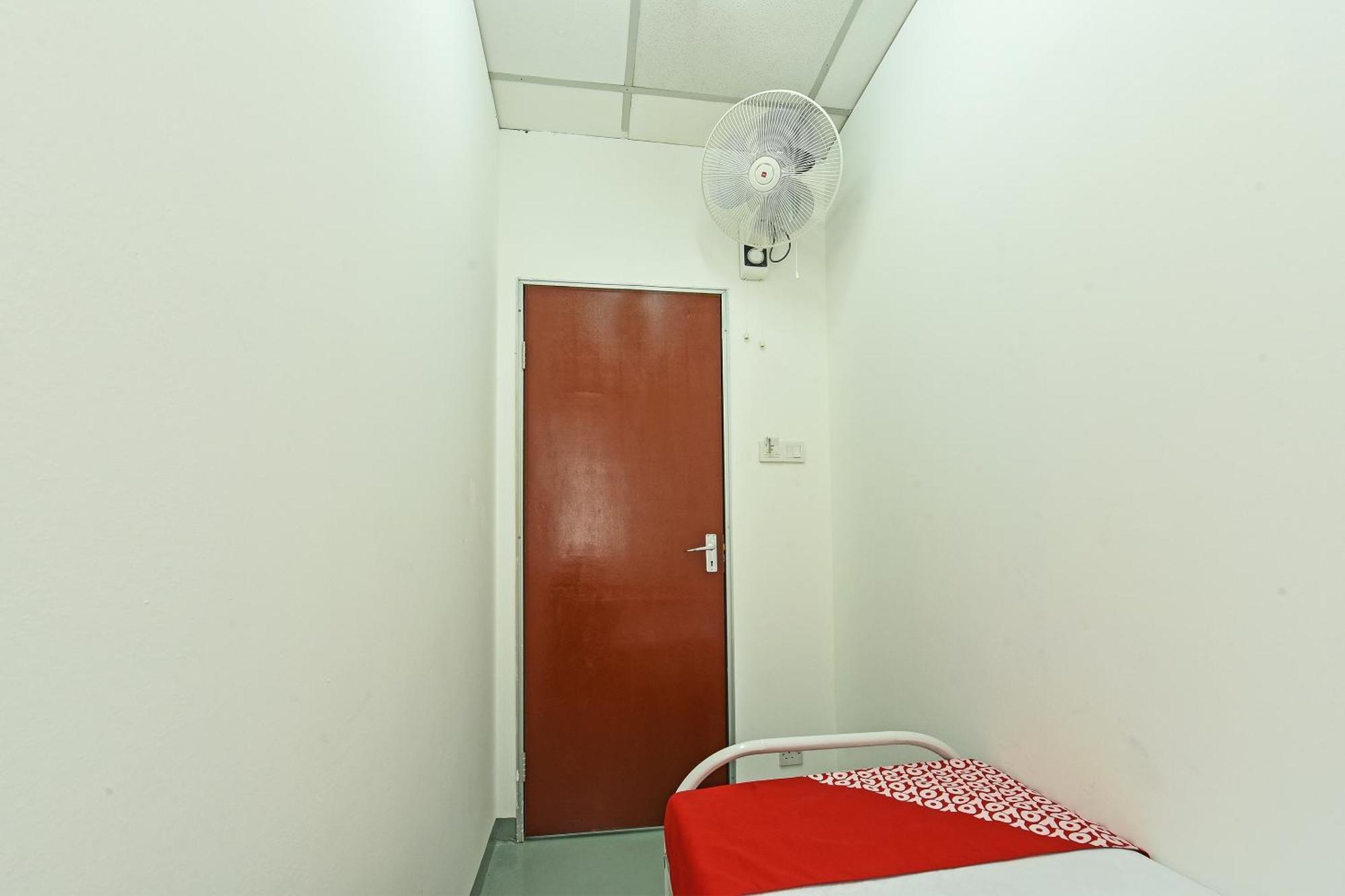 Spot On 90500 Sri Rampai Metro Hostel Kuala Lumpur Eksteriør billede